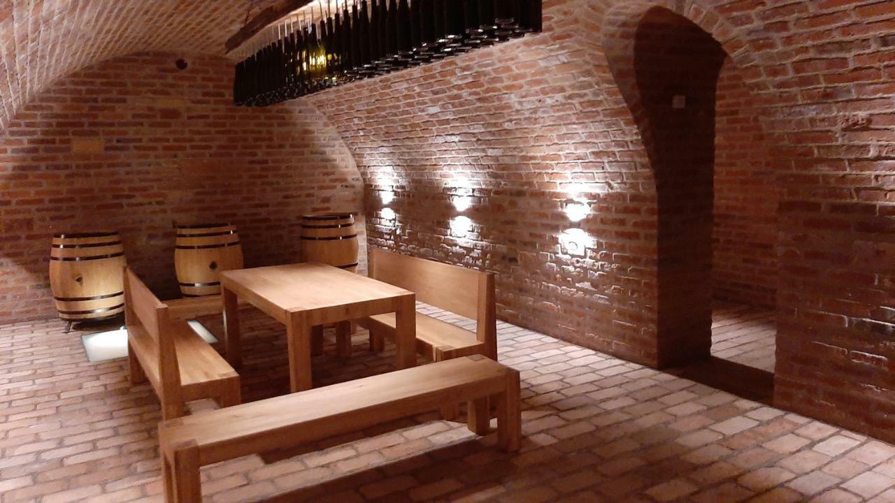 Penzion Cap Mikulov Bagian luar foto
