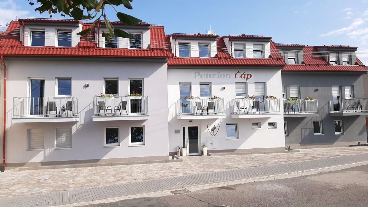Penzion Cap Mikulov Bagian luar foto